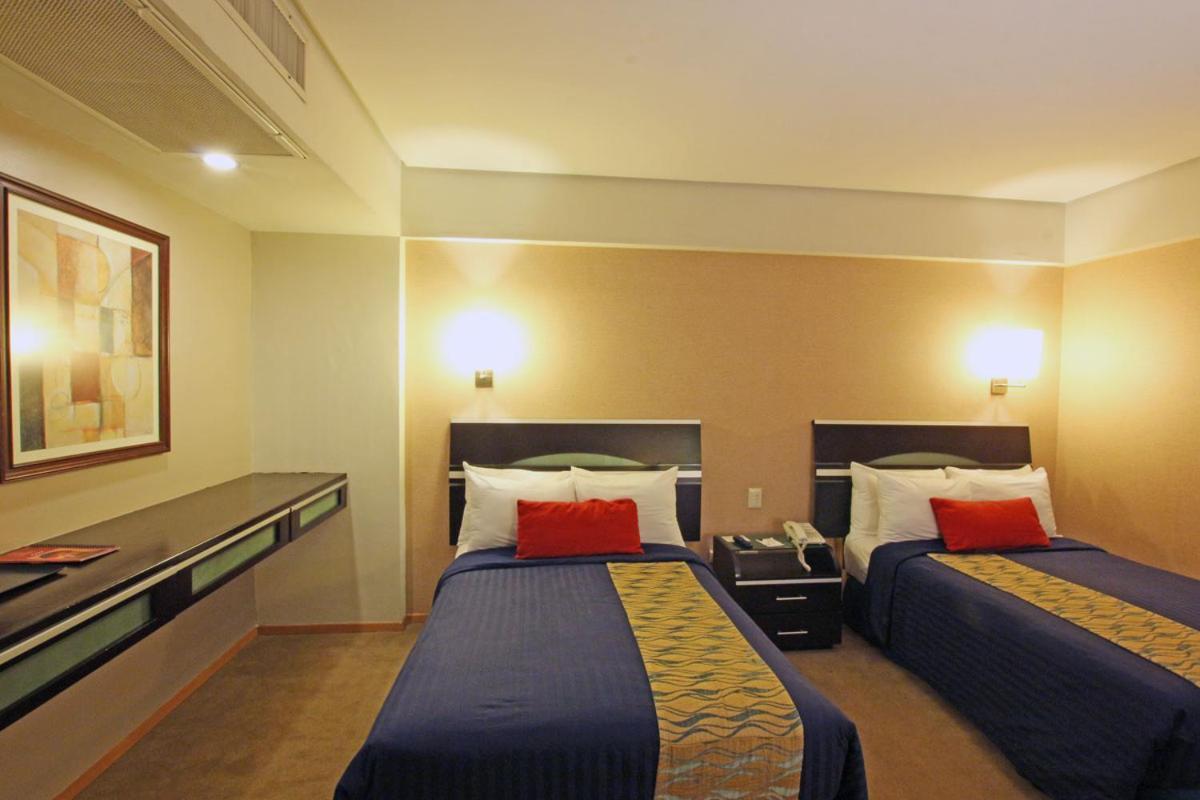 Hotel Colon Plaza Business Class Nuevo Laredo Bagian luar foto