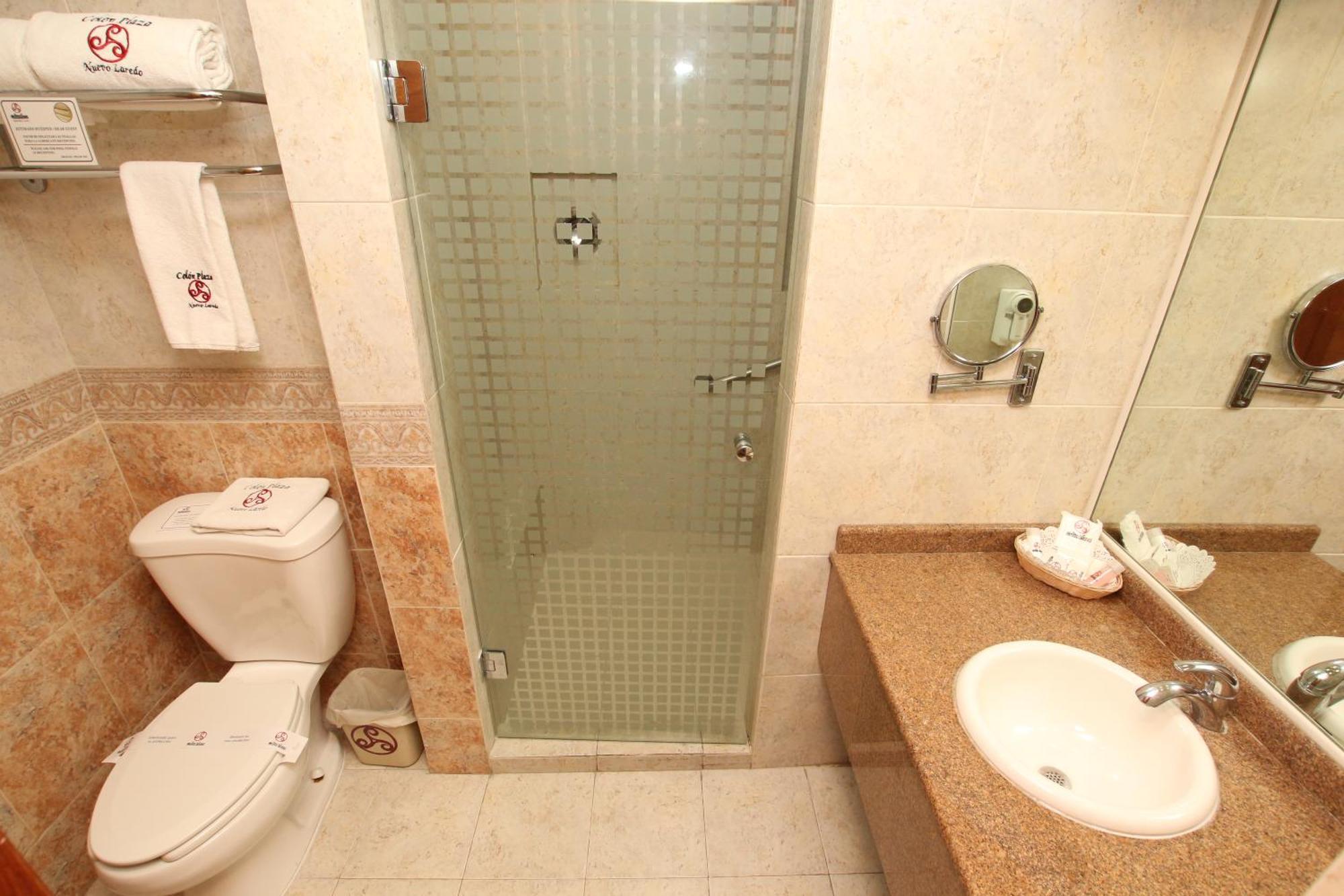 Hotel Colon Plaza Business Class Nuevo Laredo Bagian luar foto