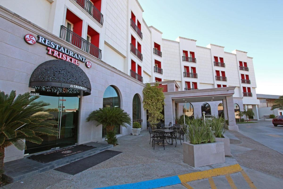 Hotel Colon Plaza Business Class Nuevo Laredo Bagian luar foto